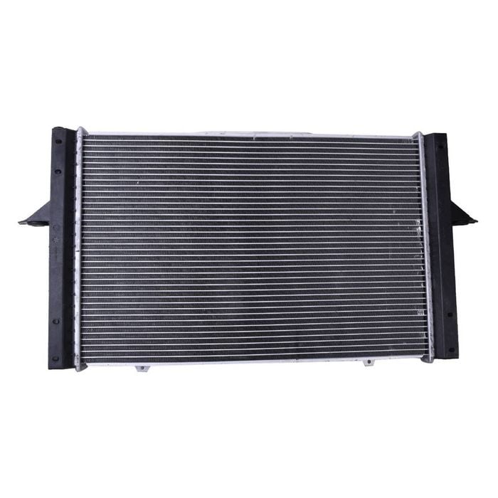 New Engine Cooling Radiator For Volvo C70 Sv70 850 2.0t 2.3t 2.4t T-5 93-96