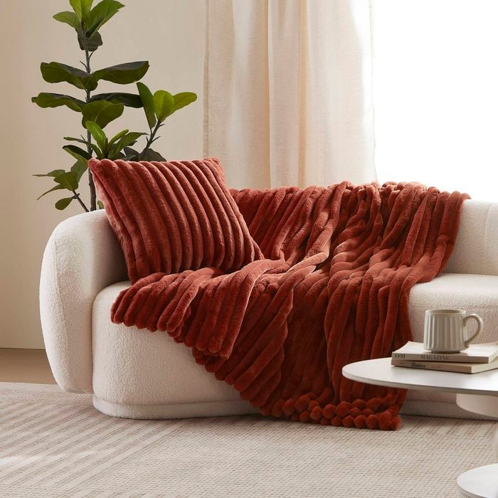 Dreamaker Chunky Embossed Fleece Throw Blanket Rust - 130 X 170cm
