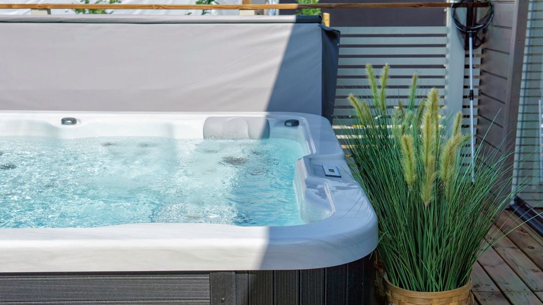 Bubbling over with luxury and wellness vibes, a spa can fit where a pool can’t, elevating outdoor living