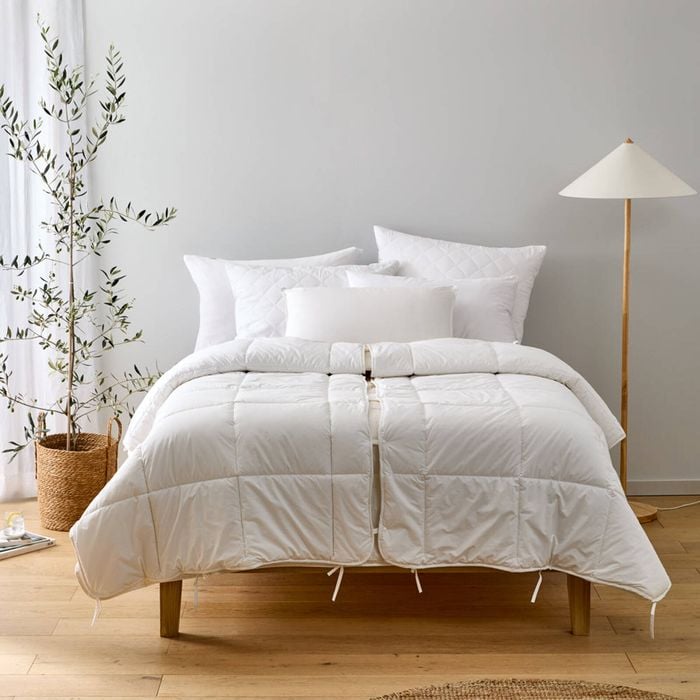 Myhouse All Seasons Hot And Cold Quilt