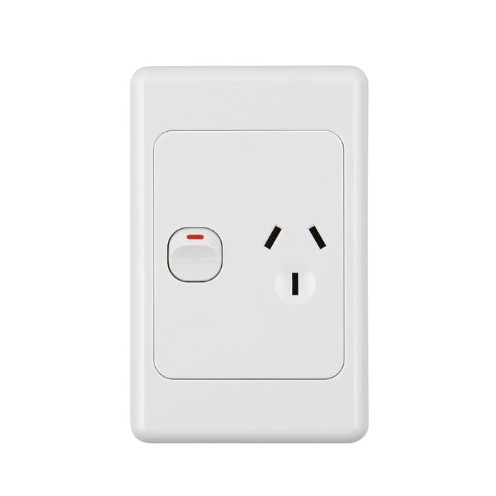Click 75 x 115mm 10Amp Vertical Powerpoint - Single