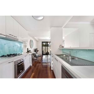 Product CLP (Tiles) - L3 - Kitchen - Splashbacks - Glass Splashbacks