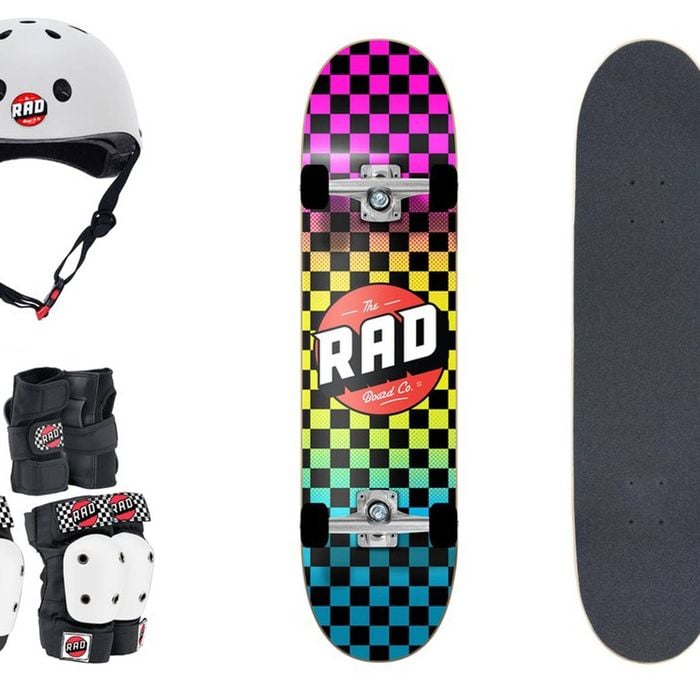 Rad Board Co 7.75" Skateboard Dude Crew Checker/Helmet/6pc Pad Gear Set Size M