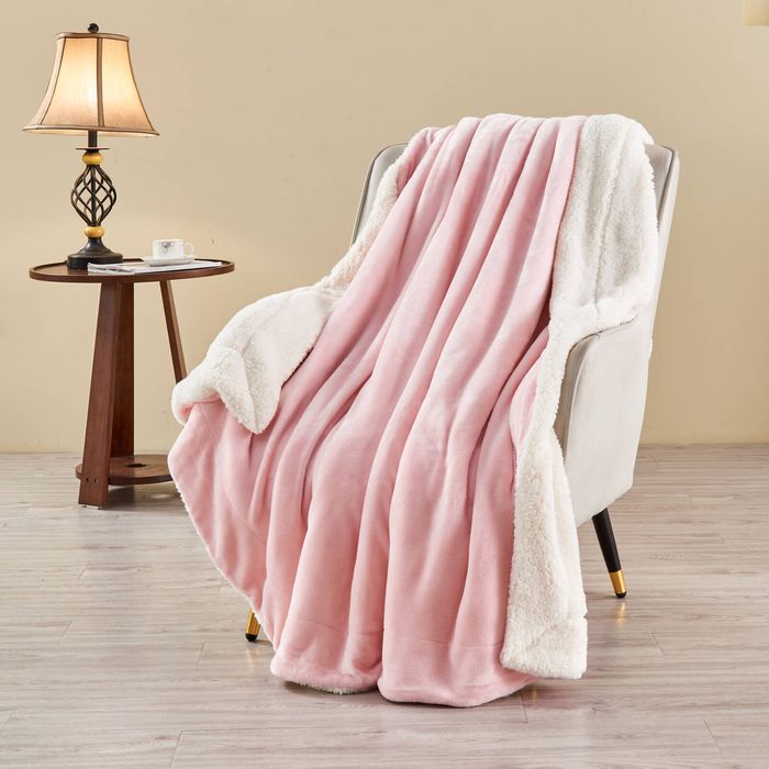 LINENOVA Sherpa Flannelette Blanket Warm Soft For Winter Throw Size - Pink
