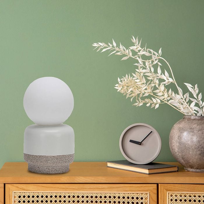 Vencha Bart Table Lamp