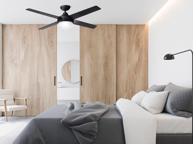 Bedroom with sliding door to en-suite with fan light