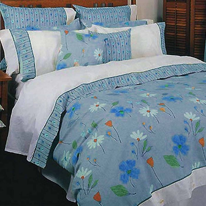 Daisy Cotton Rich Quilt Cover Set Blue Queen
