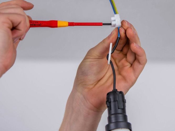 Precision screwdriver