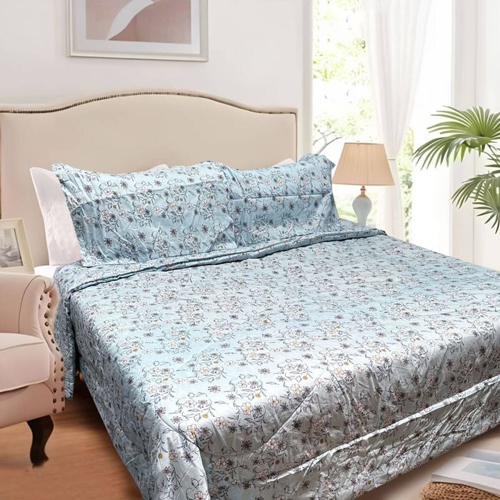 Hotel Living 3 Piece Light Weight Comforter Set Queen Corbett Floral Blue