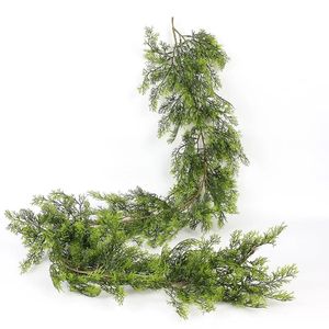 Pine Needle Christmas Garland Wreath Hanging Ornament [Green]
