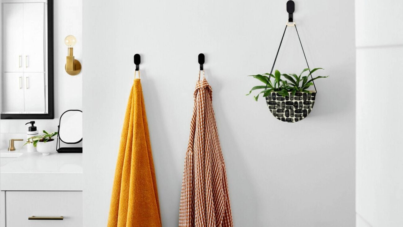 Image for article: Add vertical storage with heavy-duty wall hooks from 3M Claw