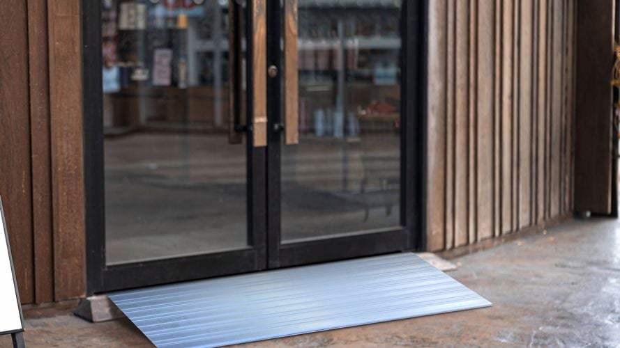 0648141 Q-assist 19mm Single Sided Aluminium Threshold Plate