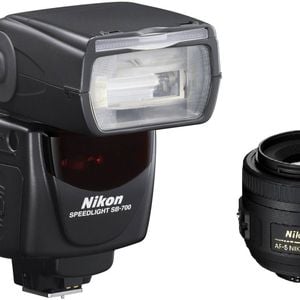 Nikon DX Portrait Kit with AF-S DX 35MM f/1.8G & SB-700 Flash