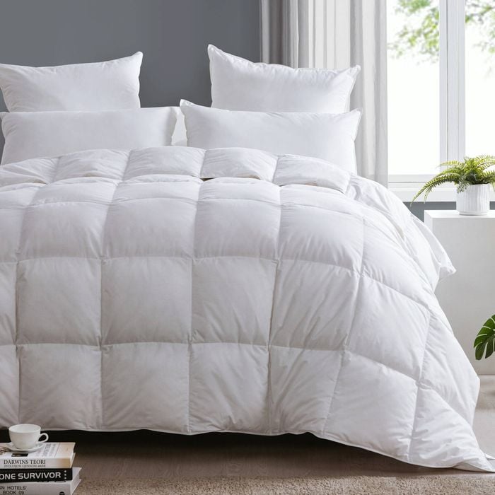 Dreamaker 100% Goose Down Fibre Quilt - King Bed