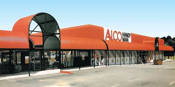 Alco Handyman shopfront in 1989.