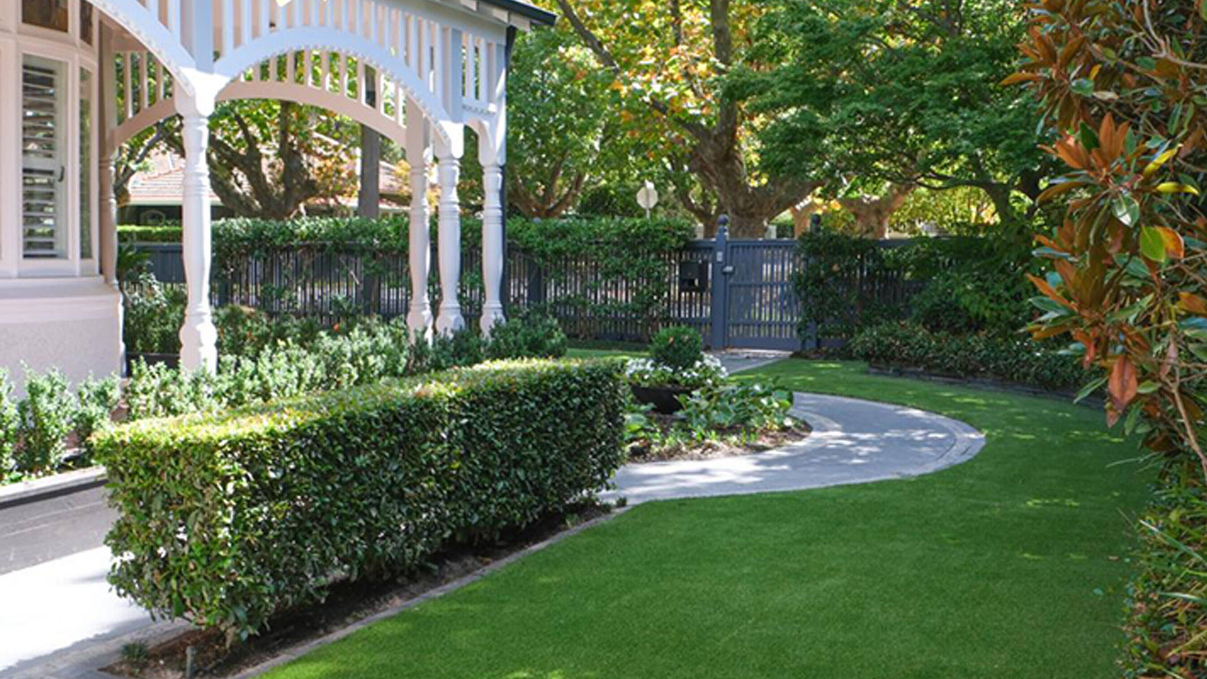 Tuff Turf artificial grass is the perfect choice to help you create lush landscapes and high-end home designs.