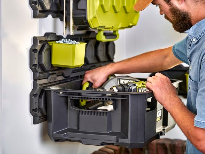 Open crate being hung on a LINK wall plate.