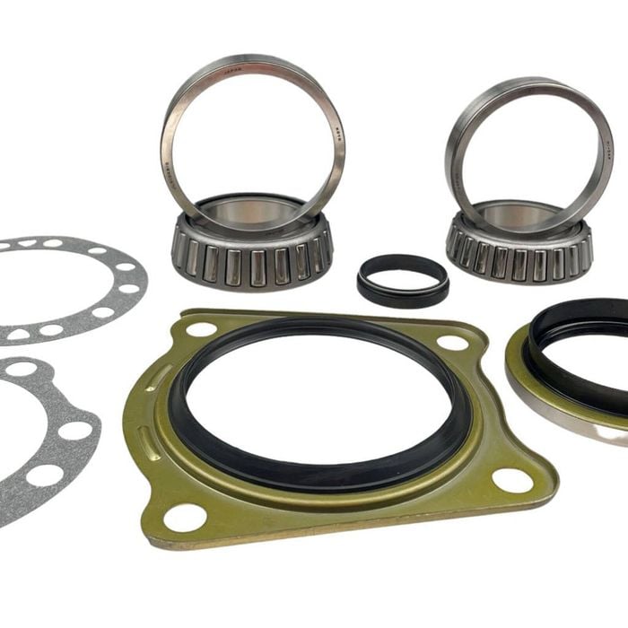 Rear Wheel Bearing Kit For Toyota Landcruiser FJ FZJ HDJ HZJ VDJ w/ Axle Seals