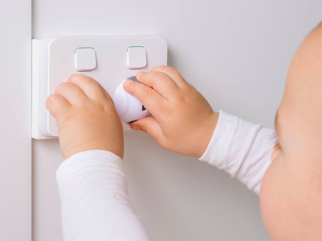 D.I.Y. - Step 2 - Discover how to childproof your house