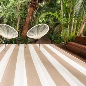 Outdoor Rug - Bold Yet Elegant Stripe