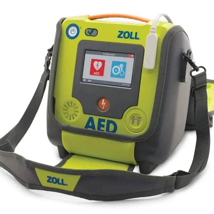 ZOLL AED 3 Semi Auto Defibrillator + FREE Carry Case Limited time only